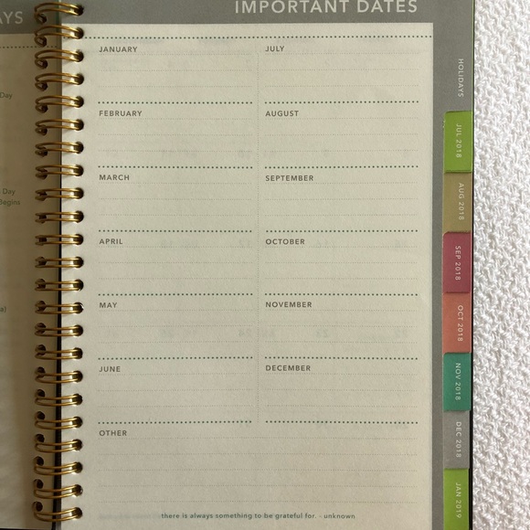 Black & Polka Dot 2018-2019 Planner - Picture 6 of 8